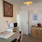 Anatole Terrace, Wi-fi, Downtown, Ideal For 2 People Apartment *