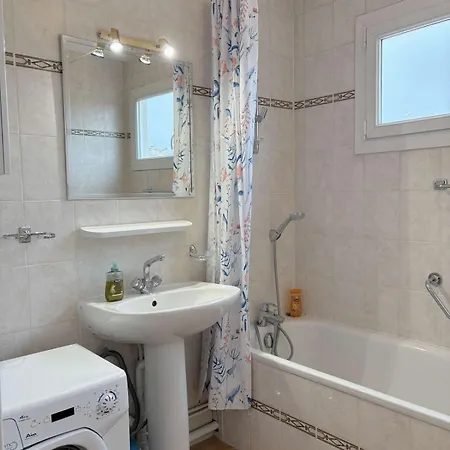 Anatole Terrace, Wi-fi, Downtown, Ideal For 2 People شقة