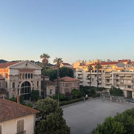 Anatole Terrace, Wi-fi, Downtown, Ideal For 2 People *