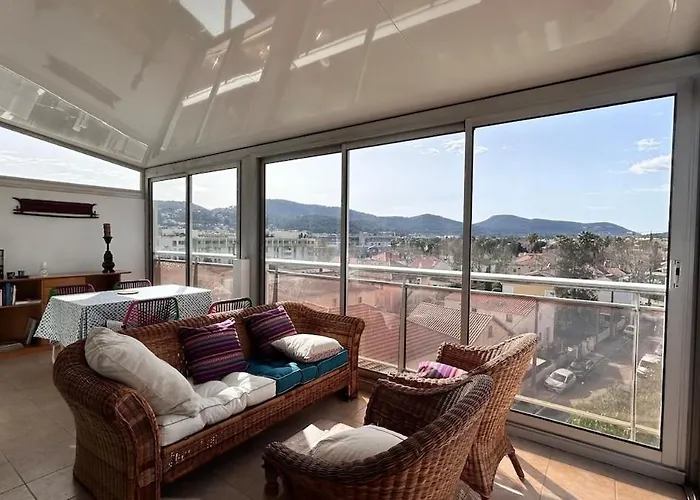 Lejlighed Anatole Terrace, Wi-fi, Downtown, Ideal For 2 People *